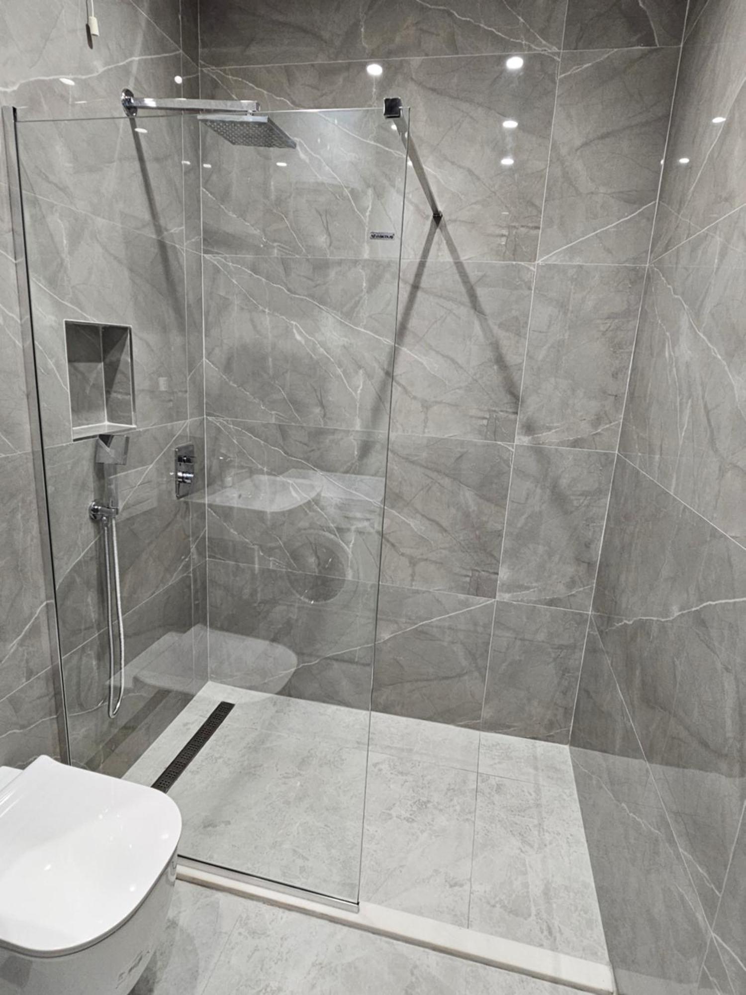 Sky Apartaments City Center Тирана Екстериор снимка