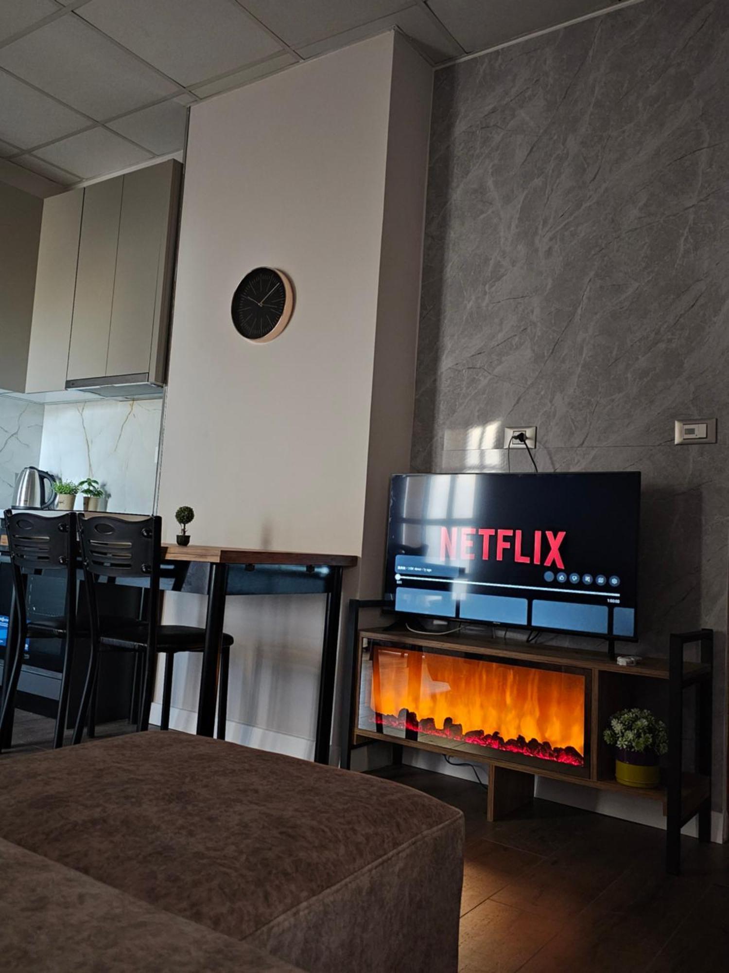 Sky Apartaments City Center Тирана Екстериор снимка