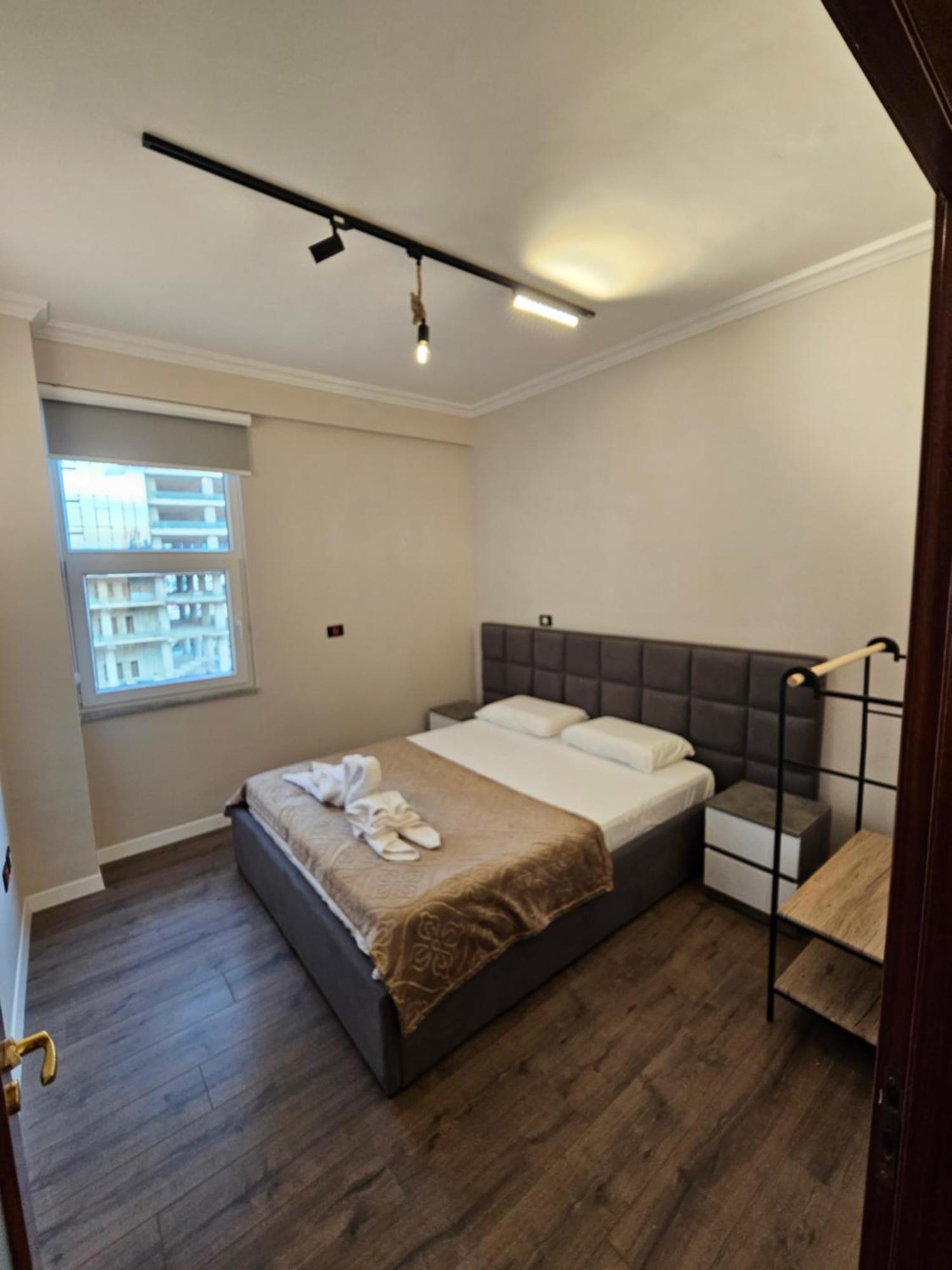 Sky Apartaments City Center Тирана Екстериор снимка