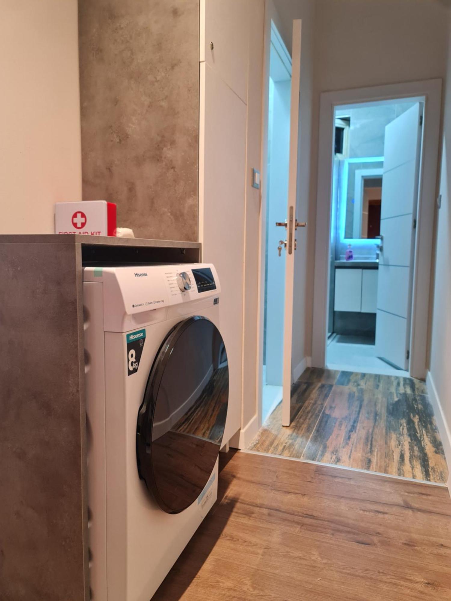 Sky Apartaments City Center Тирана Екстериор снимка